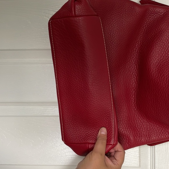 New oversized Dooney & Bourke pebbled grain leather shoulder bag - Picture 3 of 8